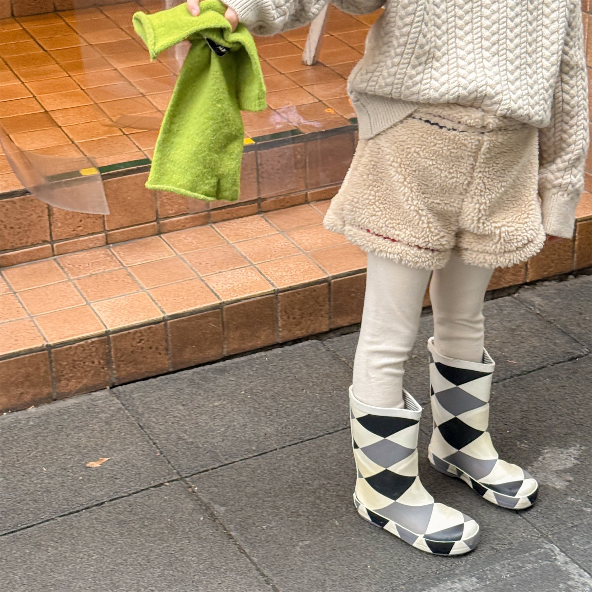 -ボアショートパンツカラーステッチもこもこあったかボトムス【mh0010910】 - mamahalo shop - ハーフパンツ・ショートパンツ -  べビー服 - 子供服 - 男の子 - 女の子