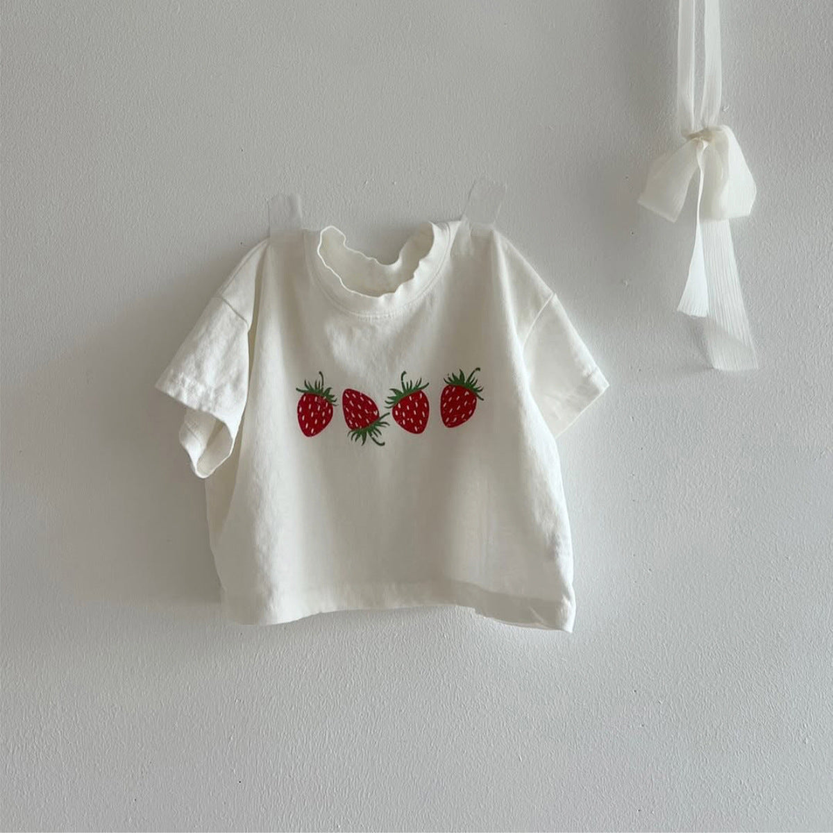 Strawberry Print Crewneck Tee ストロベリー 半袖Tシャツ【mh0013612】