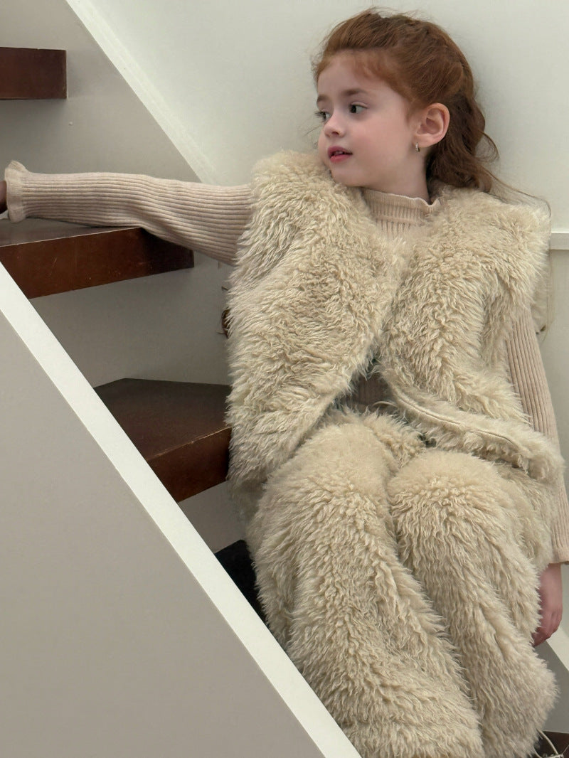 Long-sleeved mock neck cut-and-sew sweater with a ruffled high neck and bottle neck. Basic sweater [mh0011897]