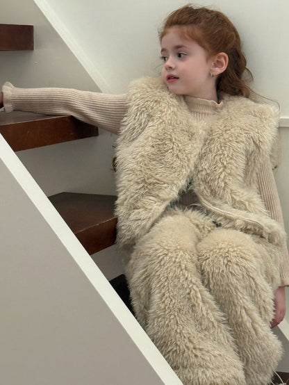 Long-sleeved mock neck cut-and-sew sweater with a ruffled high neck and bottle neck. Basic sweater [mh0011897]