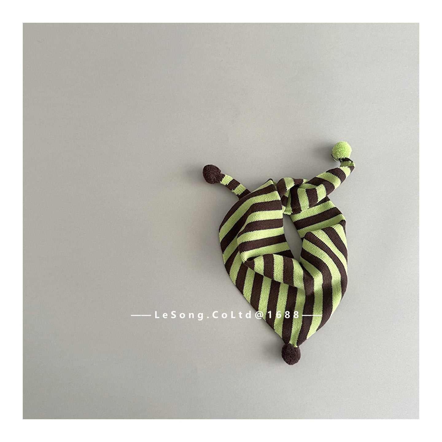 Baby/Kids Scarf, Striped Pattern, Pom-Pom Triangle Design, Cold Protection [mh0011598]