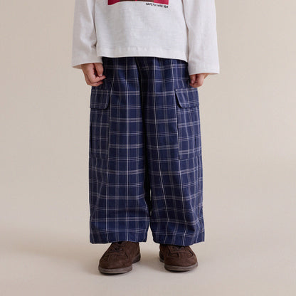 チェック柄ワイドロングパンツ、フラップポケット付き、ネイビー×ブルー