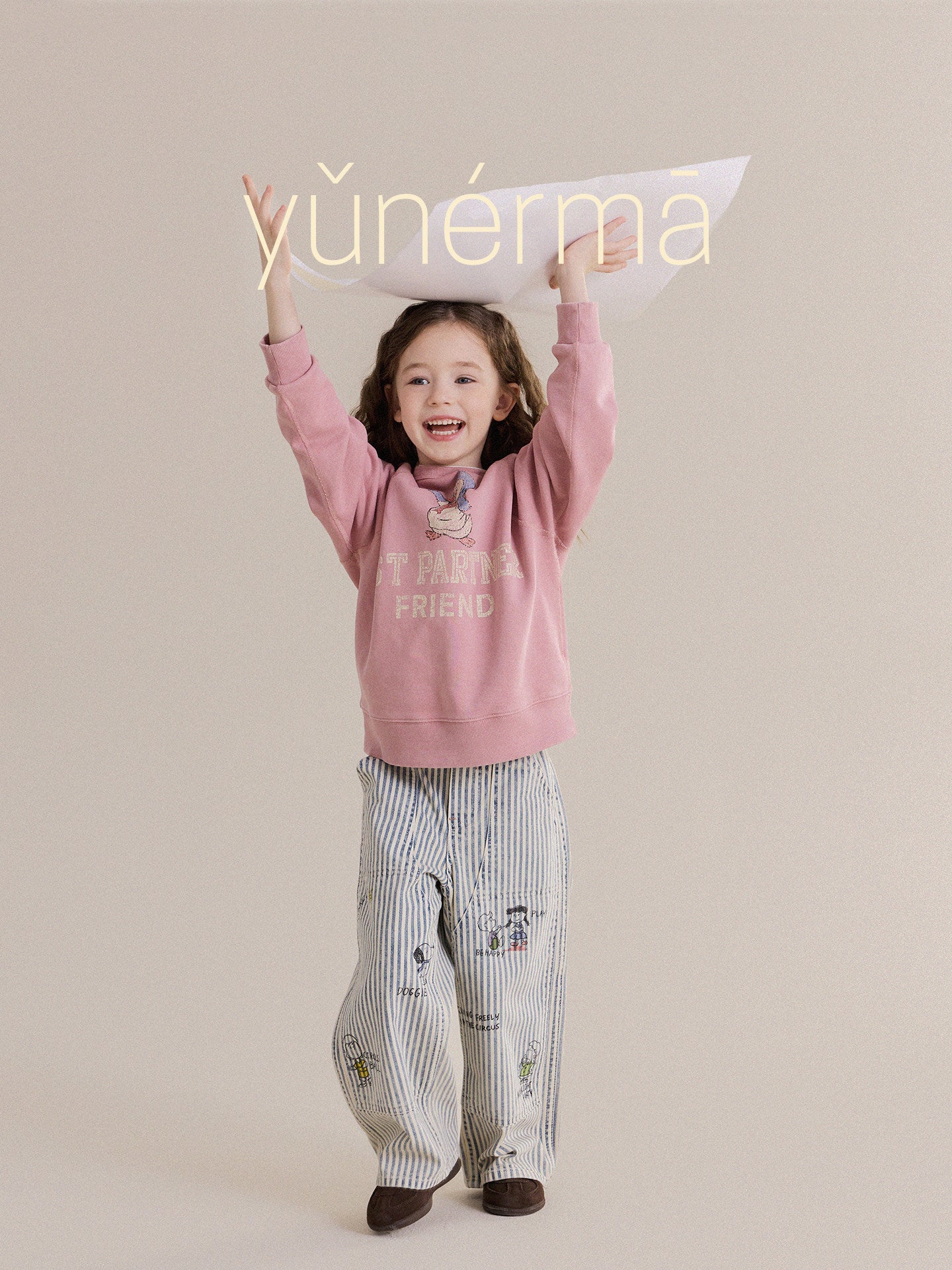 Kids' and Juniors' Character Print Long-Sleeve Sweatshirt [mh0013970]