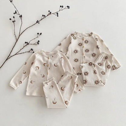 -キッズパジャマセット りんご 幾何学プリント柄 ワッフル 長袖ルームウェア【mh0003575】 - mamahalo shop - 長袖パジャマ -  べビー服 - 子供服 - 男の子 - 女の子