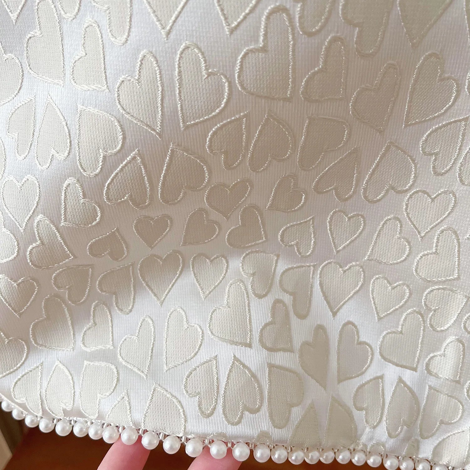 -キッズワンピース ノースリーブハートプリント ドレスワンピース バックリボン パーティ お出かけ ベージュ【mh0006046】 - mamahalo shop - ノースリーブワンピース -  べビー服 - 子供服 - 男の子 - 女の子