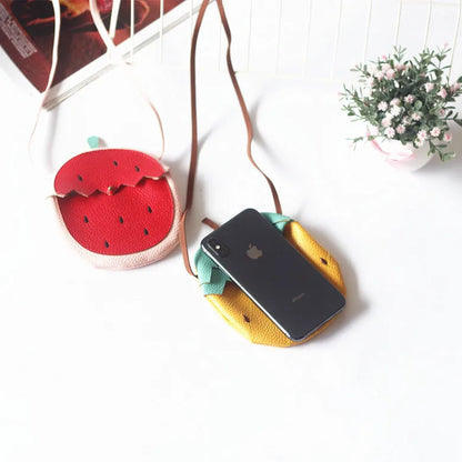 -ベビーキッズポシェット フルーツ型 メッセンジャーバッグ アクセサリー 鞄【mh0005861】 - mamahalo shop - メッセンジャーバッグ -  べビー服 - 子供服 - 男の子 - 女の子