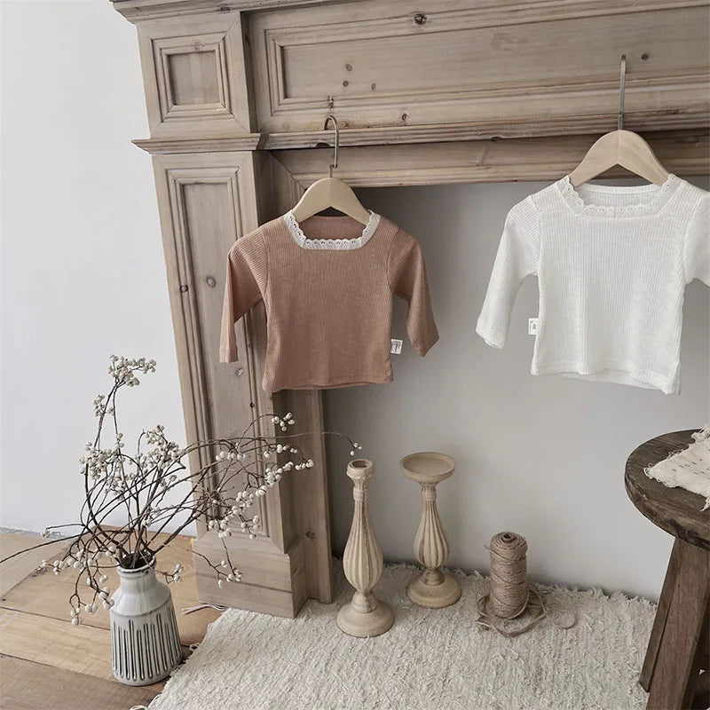 -ベビートップス レーススクエアネック長袖Tシャツカットソー 2カラー【mh0006948】 - mamahalo shop - 長袖Tシャツ -  べビー服 - 子供服 - 男の子 - 女の子