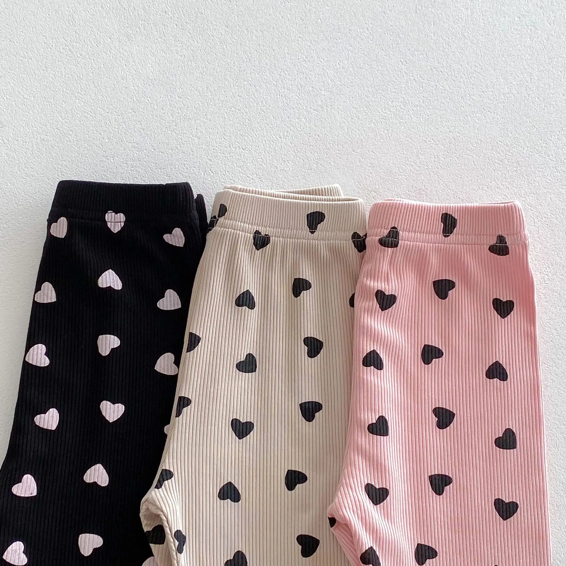 -キッズパンツ ハートプリントレギンスパンツ 3カラー - mamahalo shop - レギンスパンツ -  べビー服 - 子供服 - 男の子 - 女の子