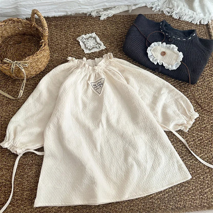 -キッズワンピース ワンポイント三角タグフリルカラー長袖スモッグワンピース ベージュ - mamahalo shop - 長袖ワンピース -  べビー服 - 子供服 - 男の子 - 女の子