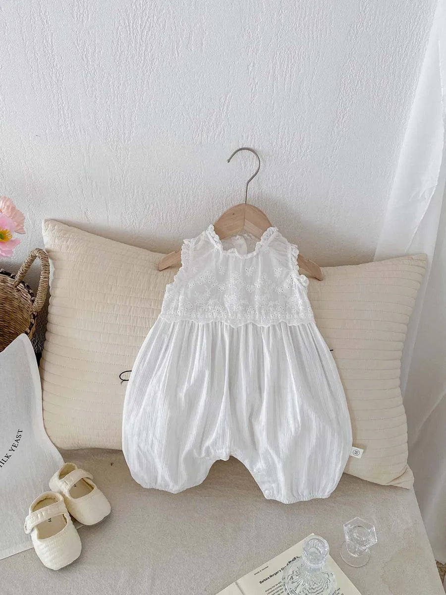 -ベビーロンパース ノースリーブジャンプスーツ レースフリル 2カラー【mh0006065】 - mamahalo shop - ノースリーブジャンプスーツ -  べビー服 - 子供服 - 男の子 - 女の子