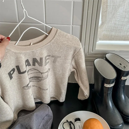 -キッズトップス 長袖プリントTシャツ PLANET ロゴプリント 2カラー - mamahalo shop - 長袖Tシャツ -  べビー服 - 子供服 - 男の子 - 女の子