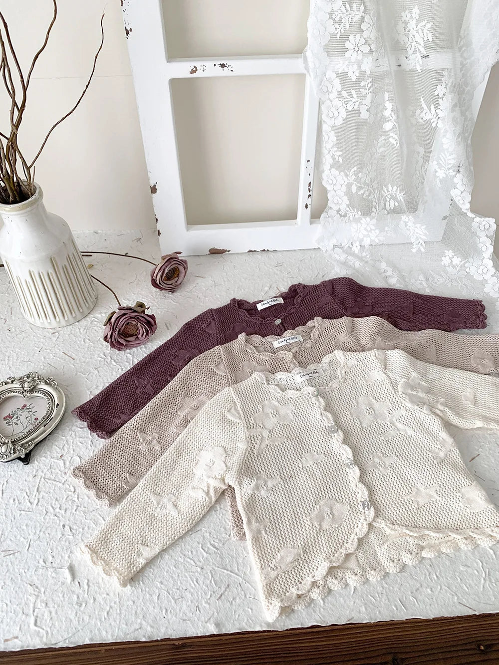 -ベビーキッズカーディガン ニットジャケット フラワー花柄刺繍 ボレロ 3カラー【mh0004275】 - mamahalo shop - カーディガン・パーカー -  べビー服 - 子供服 - 男の子 - 女の子