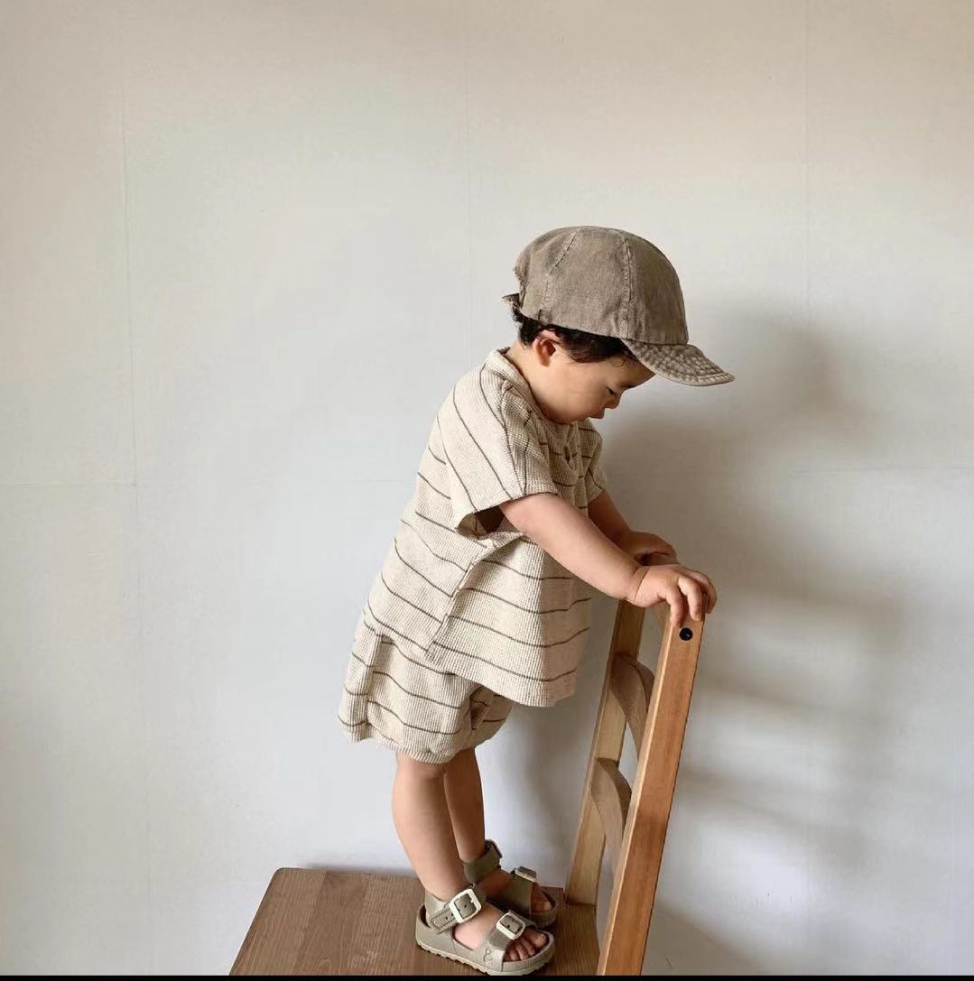 -キッズ ボーダー セットアップ 半袖 Tシャツ ショートパンツ ベージュ アーミーグリーン ボーイズ - mamahalo shop - 半袖セットアップ -  べビー服 - 子供服 - 男の子 - 女の子