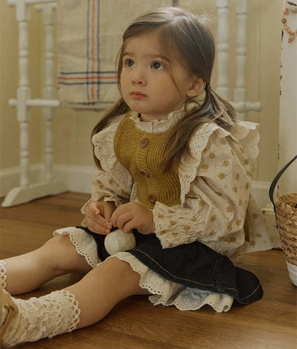 -キッズビブベスト フリル レース ニットベスト 2カラー ガールズ 女の子 子供服 - mamahalo shop - ベスト -  べビー服 - 子供服 - 男の子 - 女の子