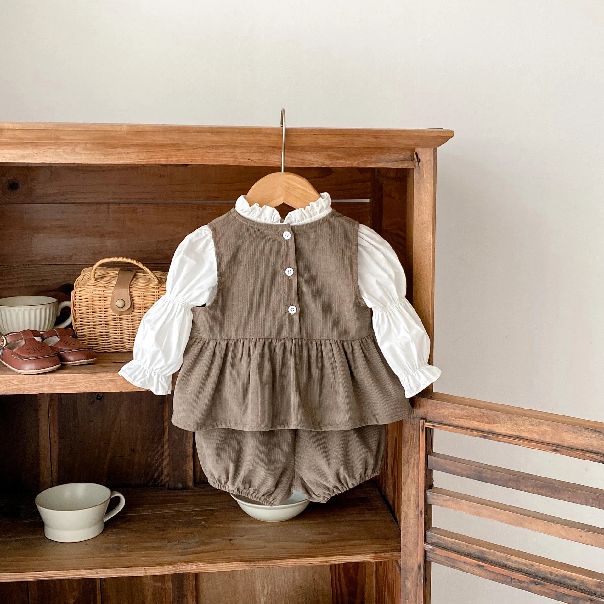 -ベビーキッズセットアップ 2点セット/トップス サーカス刺繍ノースリーブペプラムチュニック+バルーンショートパンツ/長袖バブルスリーブブラウス【mh0007172】 - mamahalo shop - ノースリーブセットアップ -  べビー服 - 子供服 - 男の子 - 女の子