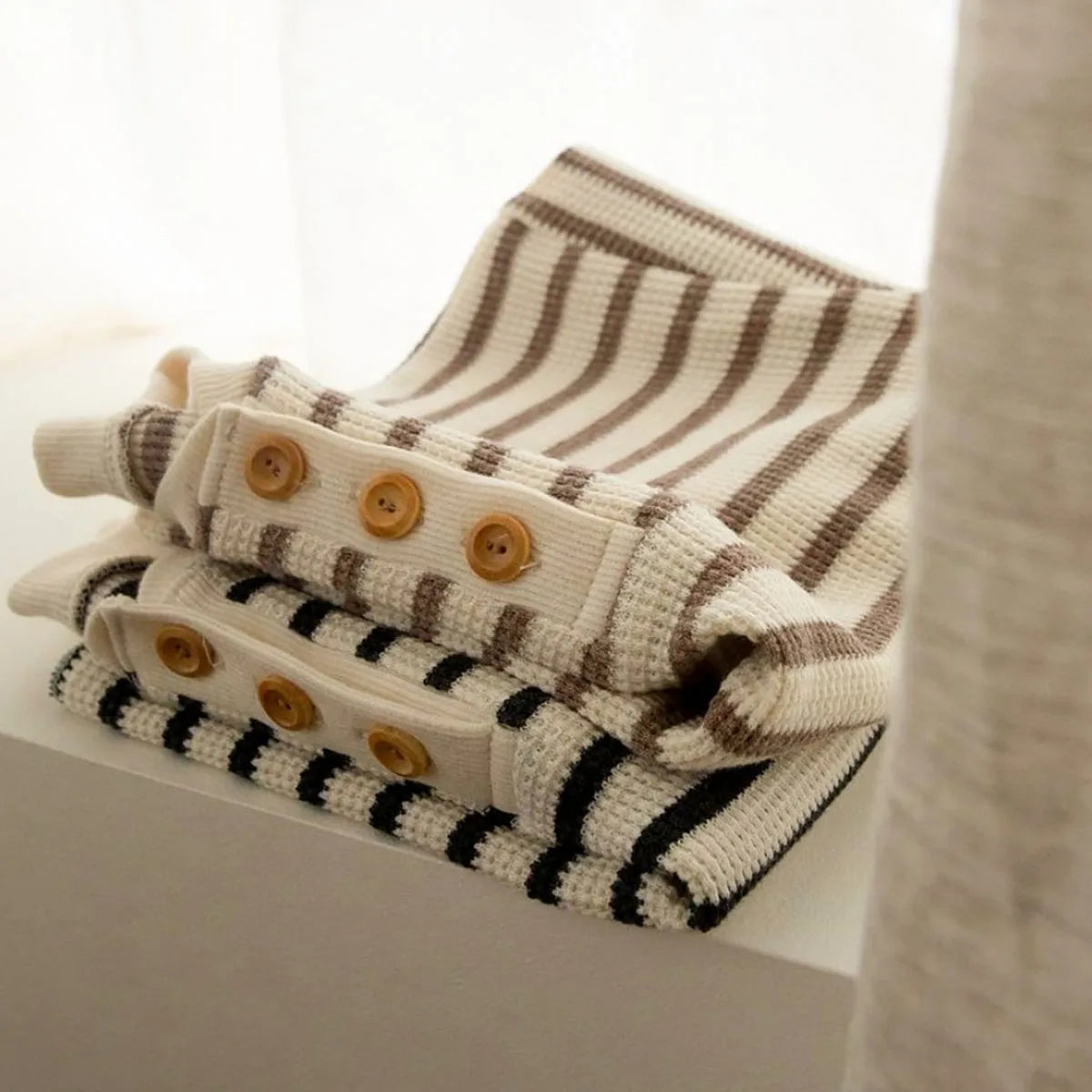 -ベビーロンパース ワッフル 長袖ジャンプスーツ ボーダー柄 帽子セット - mamahalo shop - 長袖ロンパース -  べビー服 - 子供服 - 男の子 - 女の子