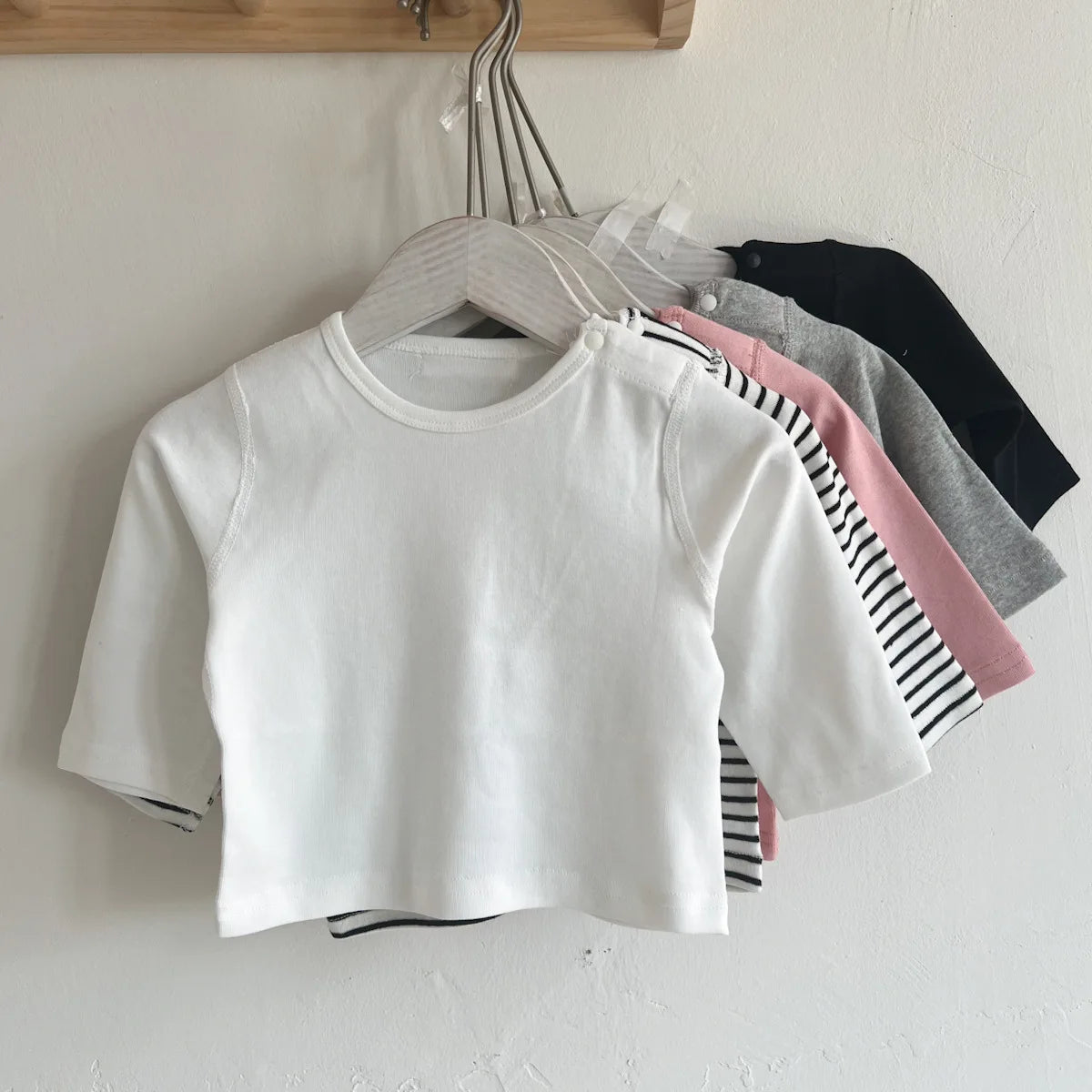 -ベビートップス 無地/ボーダー肩あき長袖Tシャツ シンプルベーシック - mamahalo shop - 長袖Tシャツ -  べビー服 - 子供服 - 男の子 - 女の子