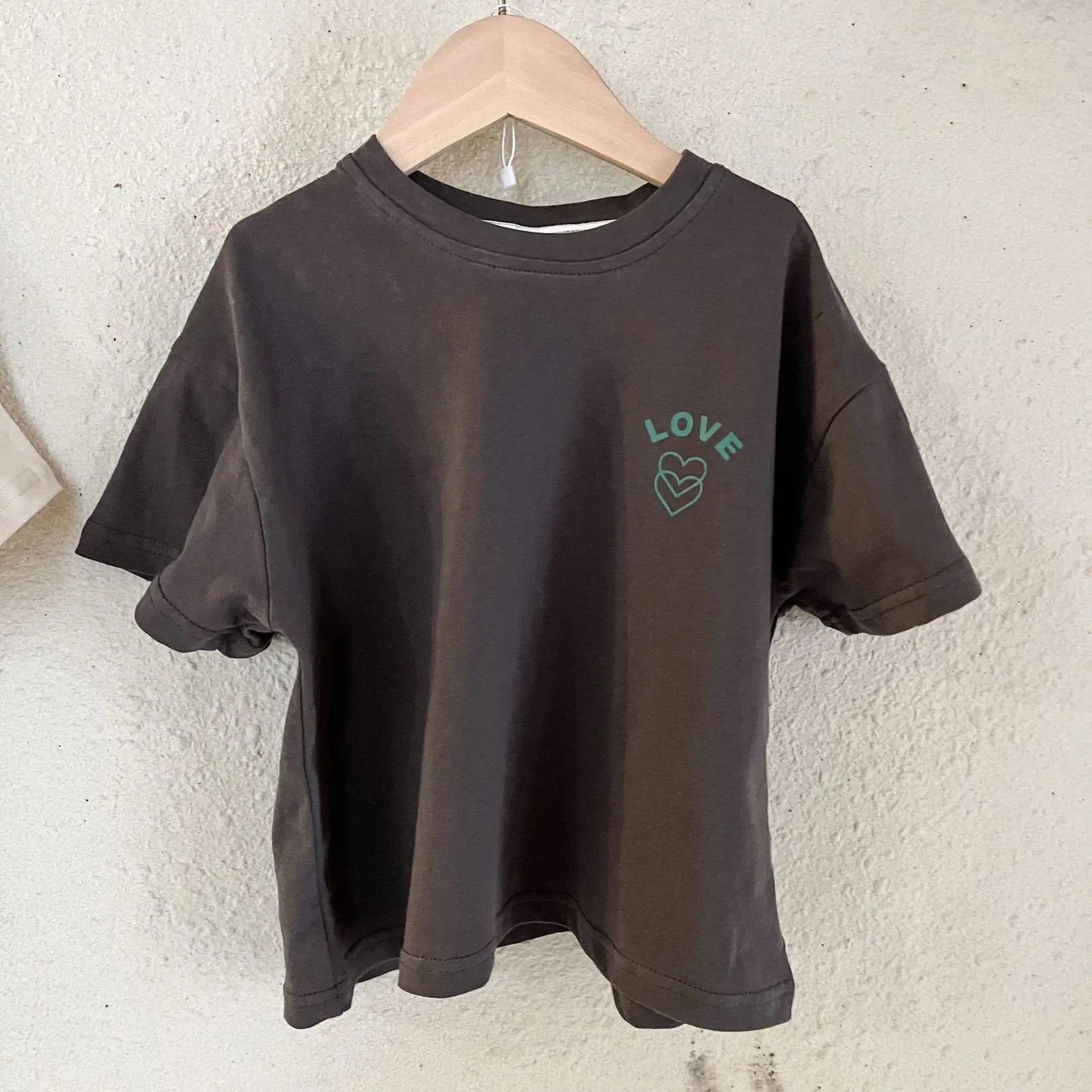 -キッズトップス 半袖Tシャツ ハートLOVEワンポイントロゴ 2カラー - mamahalo shop - 半袖Tシャツ -  べビー服 - 子供服 - 男の子 - 女の子