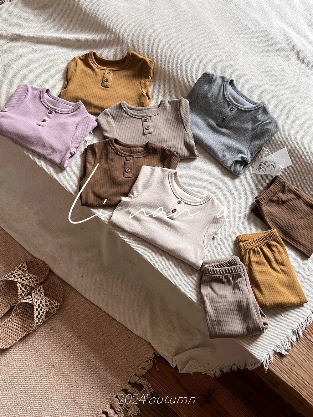 -キッズパジャマセット リブ 長袖ヘンリーネックTシャツ+ロングパンツ シンプルベーシック 5カラー【mh0006360】 - mamahalo shop - 長袖パジャマ -  べビー服 - 子供服 - 男の子 - 女の子