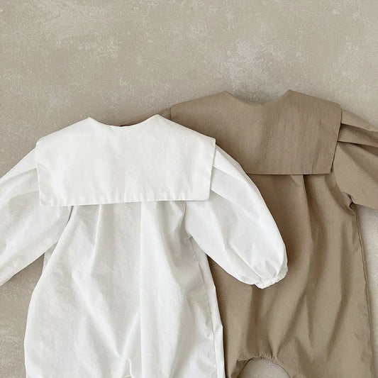 -ベビーロンパース 長袖ジャンプスーツ 三角襟 シャツロンパース ホワイト ブラウン 2カラー - mamahalo shop - 長袖ロンパース -  べビー服 - 子供服 - 男の子 - 女の子