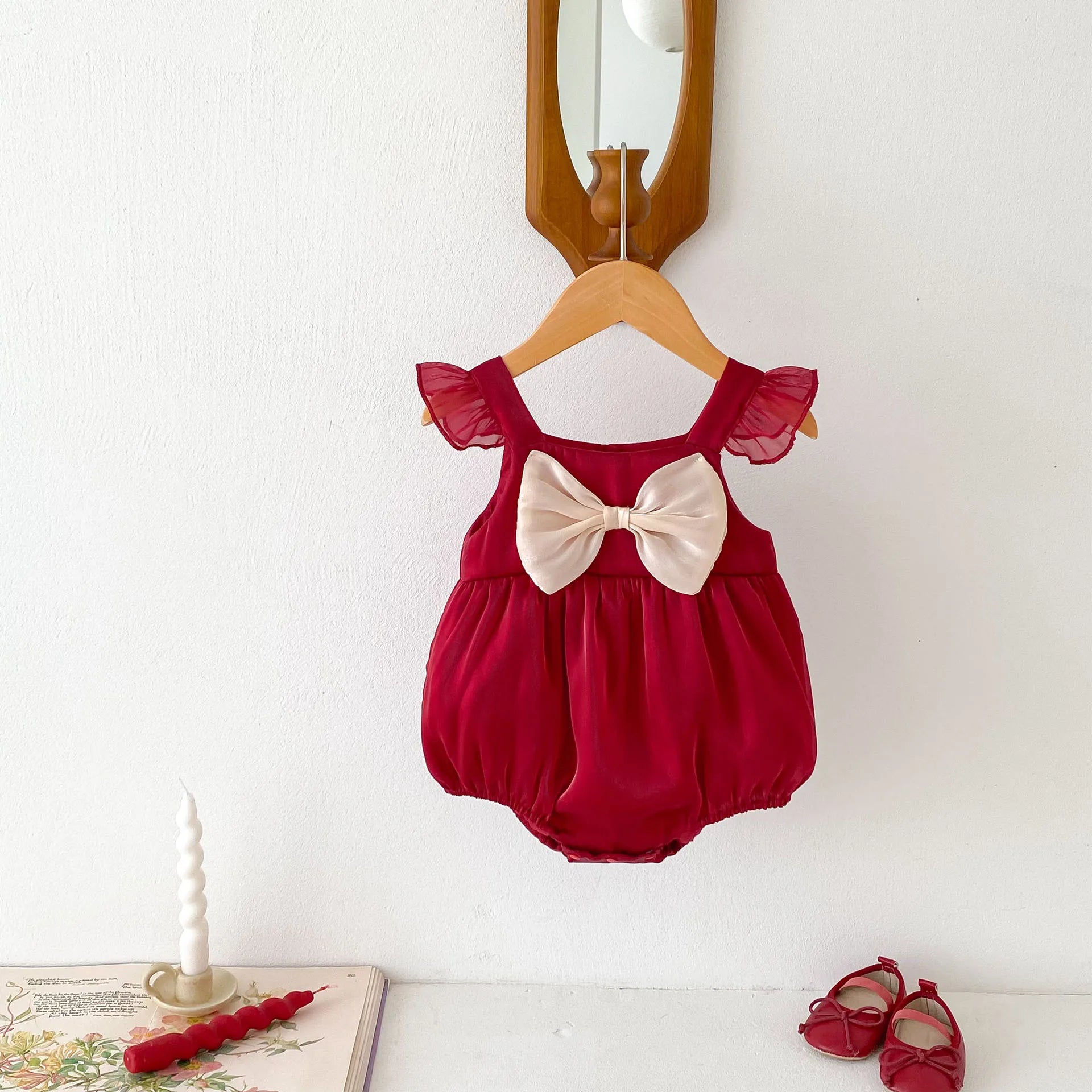 -ベビーロンパース ノースリーブリボンボディスーツ レッド【mh0005608】 - mamahalo shop - ノースリーブロンパース -  べビー服 - 子供服 - 男の子 - 女の子