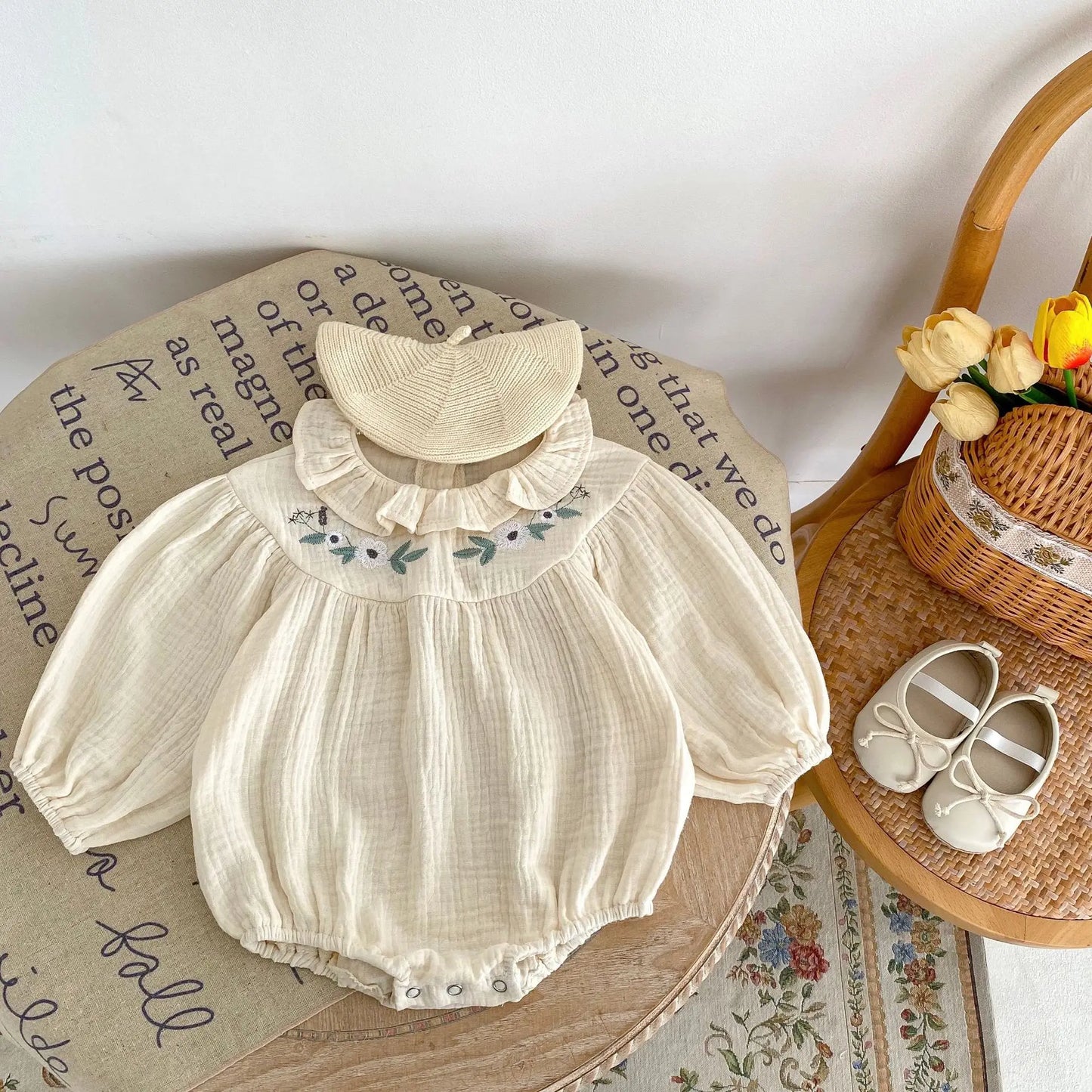 -ベビー フラワー 花柄 刺繍 フリルカラー 長袖 ロンパース ガールズ【mh0004929】 - mamahalo shop - 長袖ロンパース -  べビー服 - 子供服 - 男の子 - 女の子