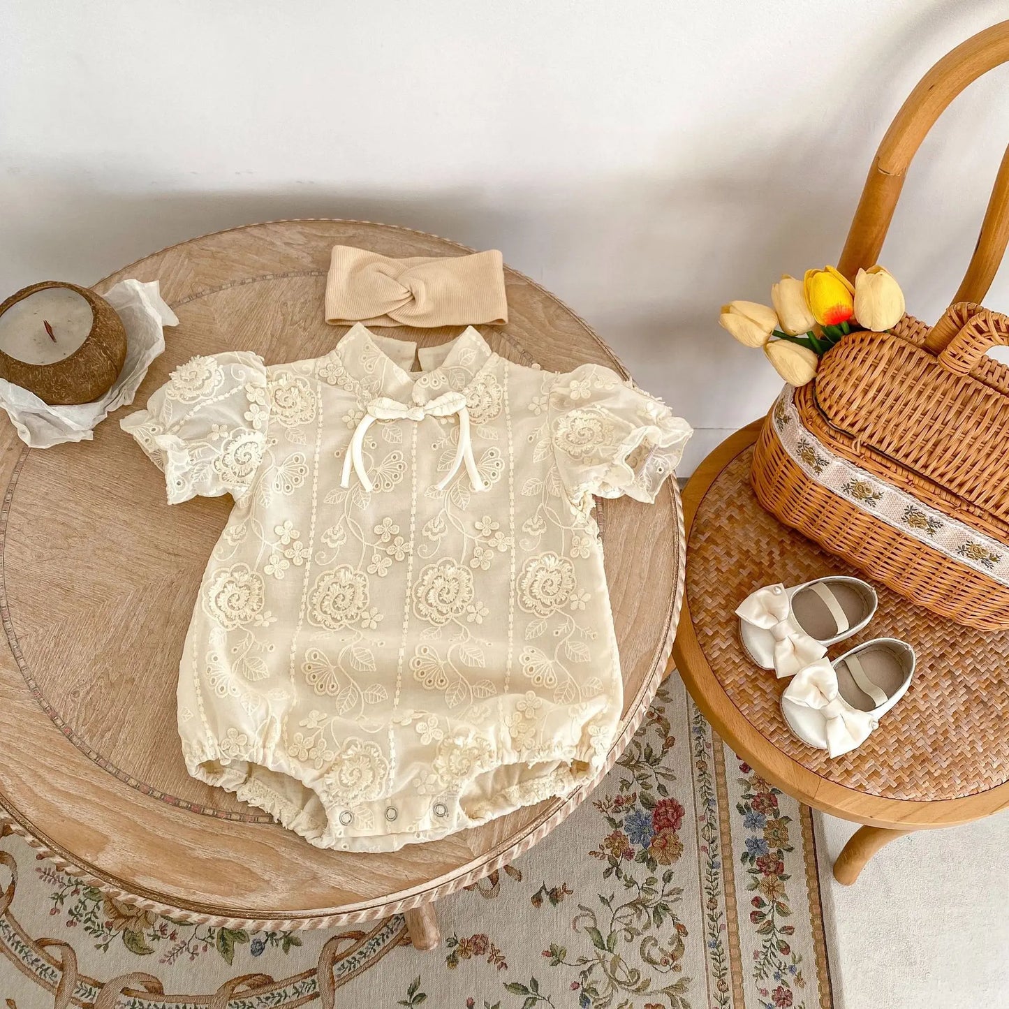 -ベビーロンパース 半袖チャイナドレスボディスーツ フリルレース アプリコット【mh0005539】 - mamahalo shop - 半袖ロンパース -  べビー服 - 子供服 - 男の子 - 女の子