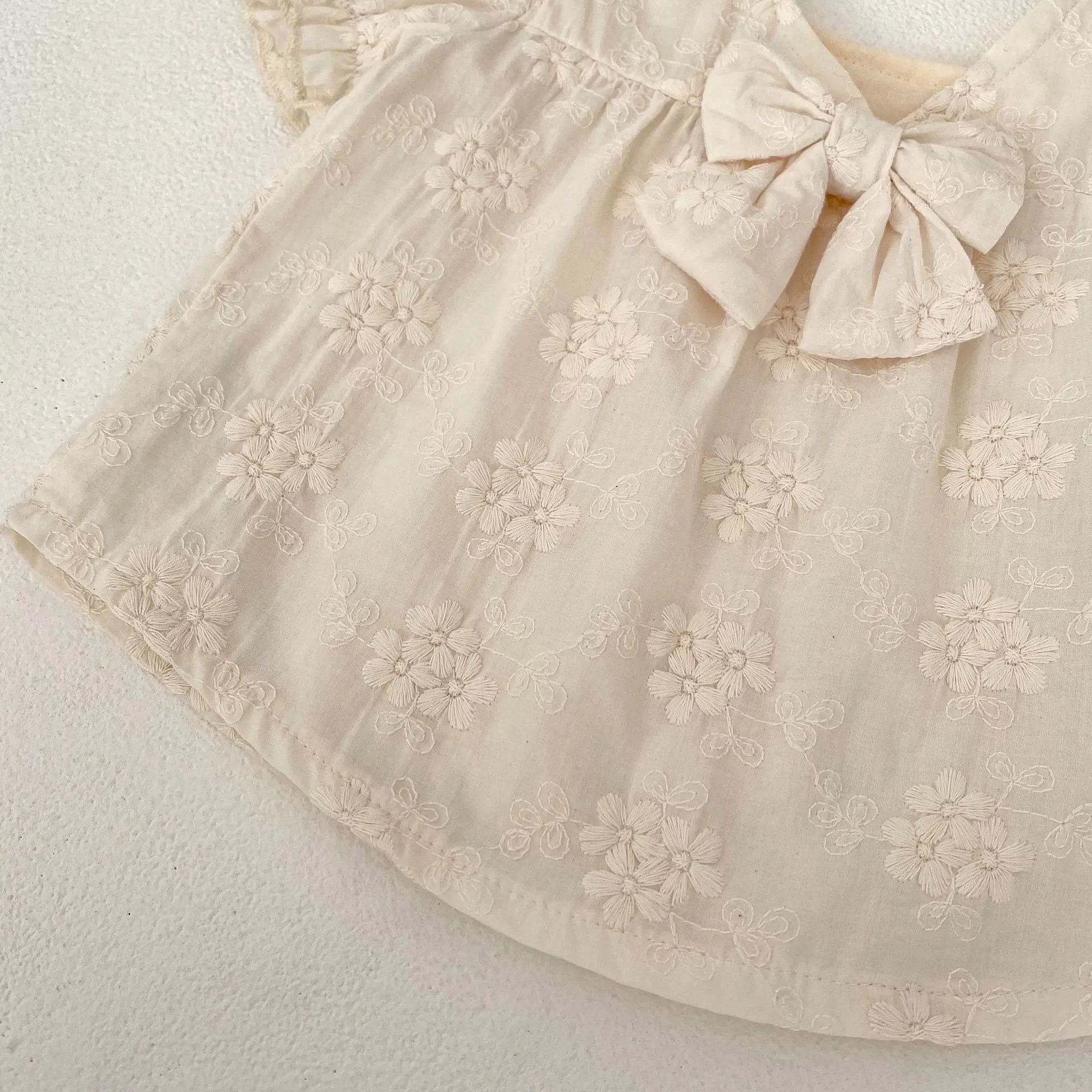 -ベビーセットアップ 2点セット 半袖パフスリーブリボンブラウス+ブルマパンツ ベージュ【mh0004615】 - mamahalo shop - 半袖セットアップ -  べビー服 - 子供服 - 男の子 - 女の子