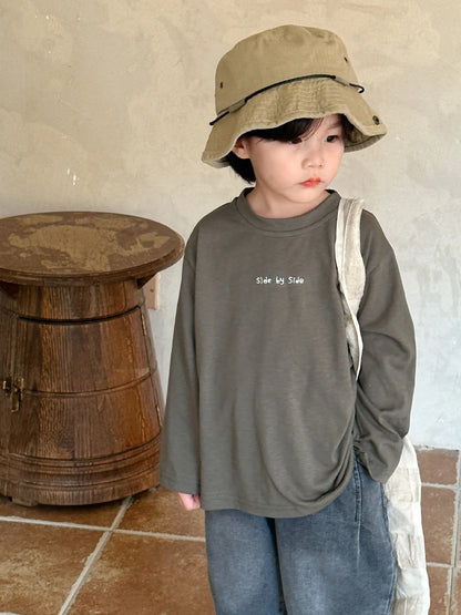 -キッズトップス 長袖Tシャツ レターロゴ刺繍ワンポイント 2カラー【mh0006159】 - mamahalo shop - 長袖Tシャツ -  べビー服 - 子供服 - 男の子 - 女の子