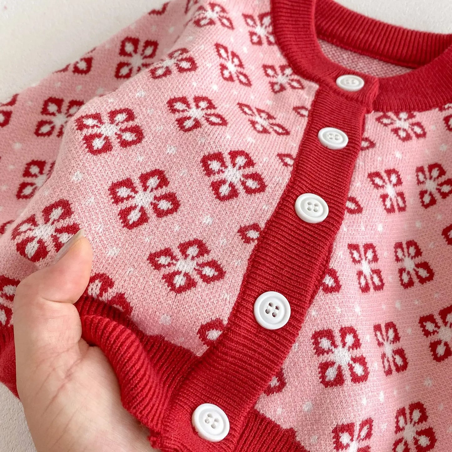 -ベビーセットアップ 2点セット レトロフラワーカーディガン+サスペンダーロンパース ピンクレッド - mamahalo shop - ロンパースセットアップ -  べビー服 - 子供服 - 男の子 - 女の子