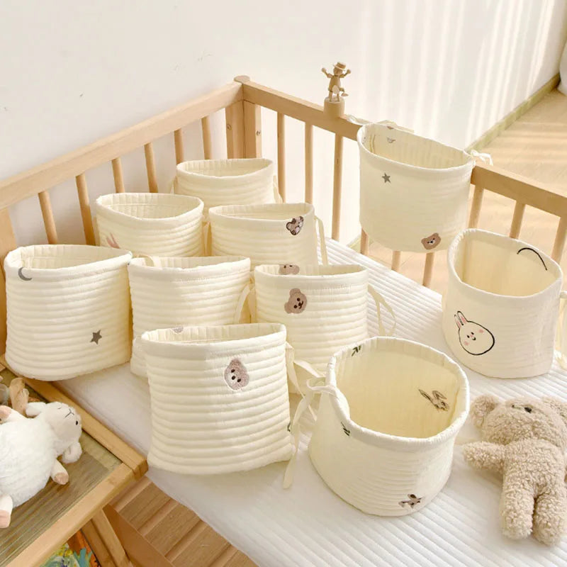 -ベビーオーガナイザー ベビーベッドポケット くまベア うさぎバニー 月ムーン 星スター 刺繍 ストレージ 収納 - mamahalo shop - ベビー＆キッズ雑貨 -  べビー服 - 子供服 - 男の子 - 女の子