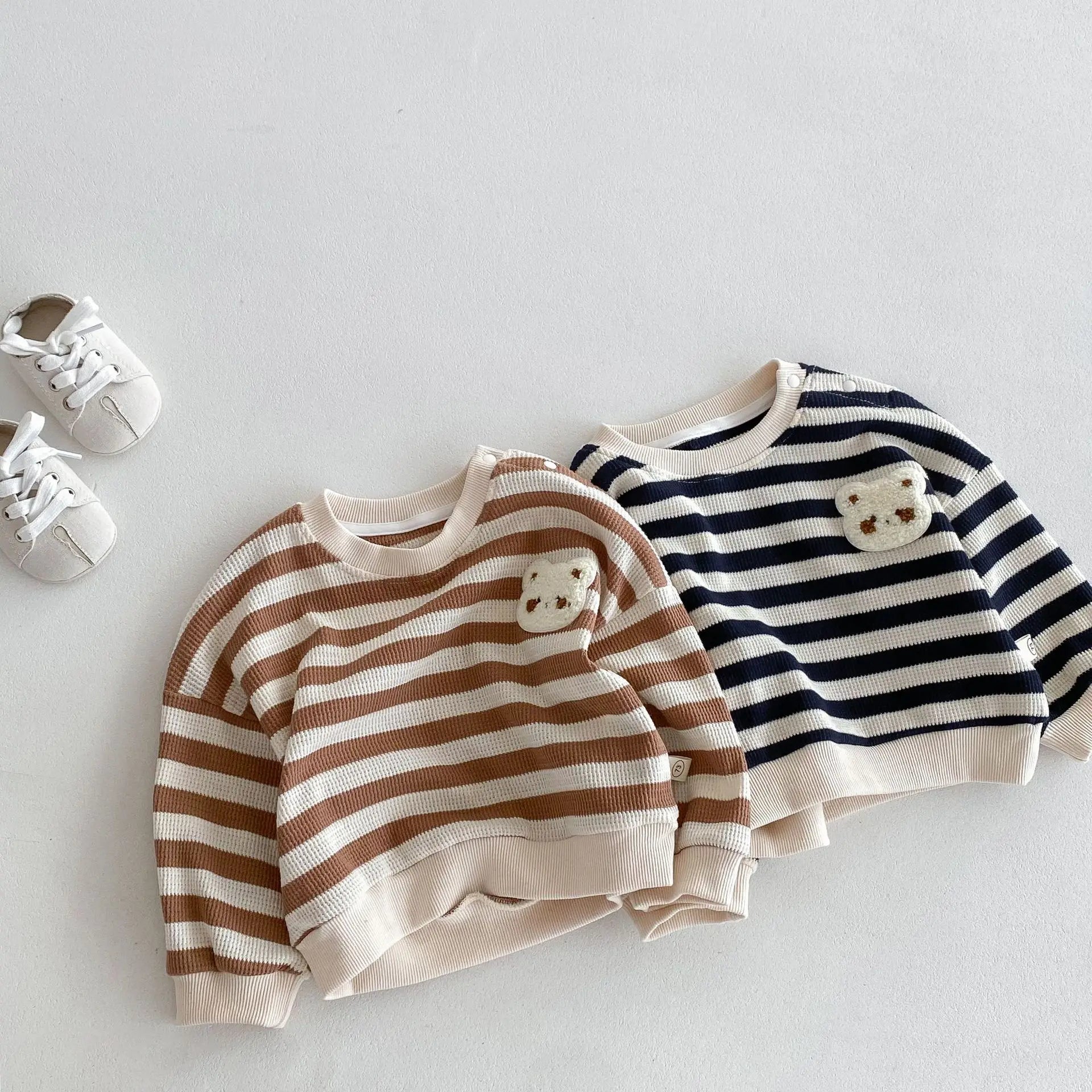 -ベビーキッズトップス ボーダー 長袖Tシャツ スウェットシャツ 2カラー【mh0006464】 - mamahalo shop - 長袖Tシャツ -  べビー服 - 子供服 - 男の子 - 女の子