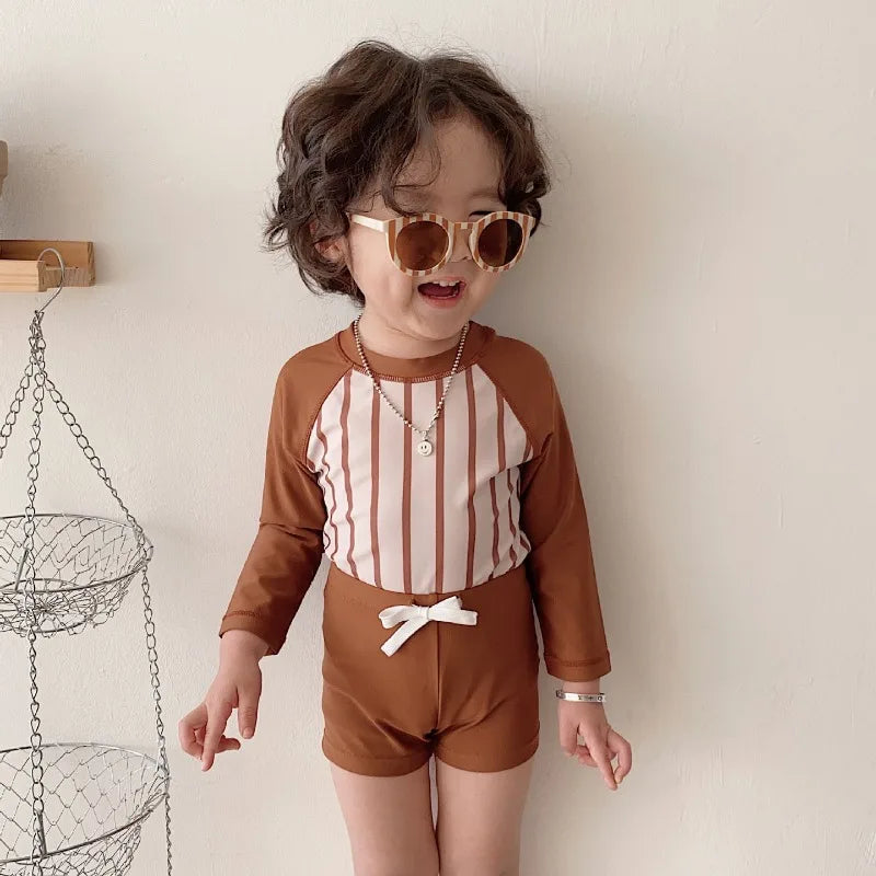 -キッズ水着 ボーイズ 長袖 セパレート トップス+パンツ+帽子セット ストライプ スイムウェア【mh0005993】 - mamahalo shop - ベビー用水着 -  べビー服 - 子供服 - 男の子 - 女の子