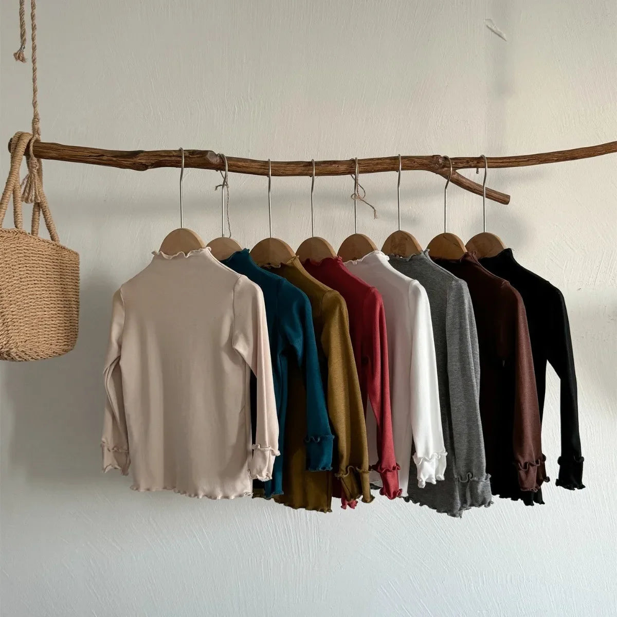 -キッズトップス フリルネックシンプルベーシック長袖Tシャツ 8カラー【mh0007276】 - mamahalo shop - 長袖Tシャツ -  べビー服 - 子供服 - 男の子 - 女の子