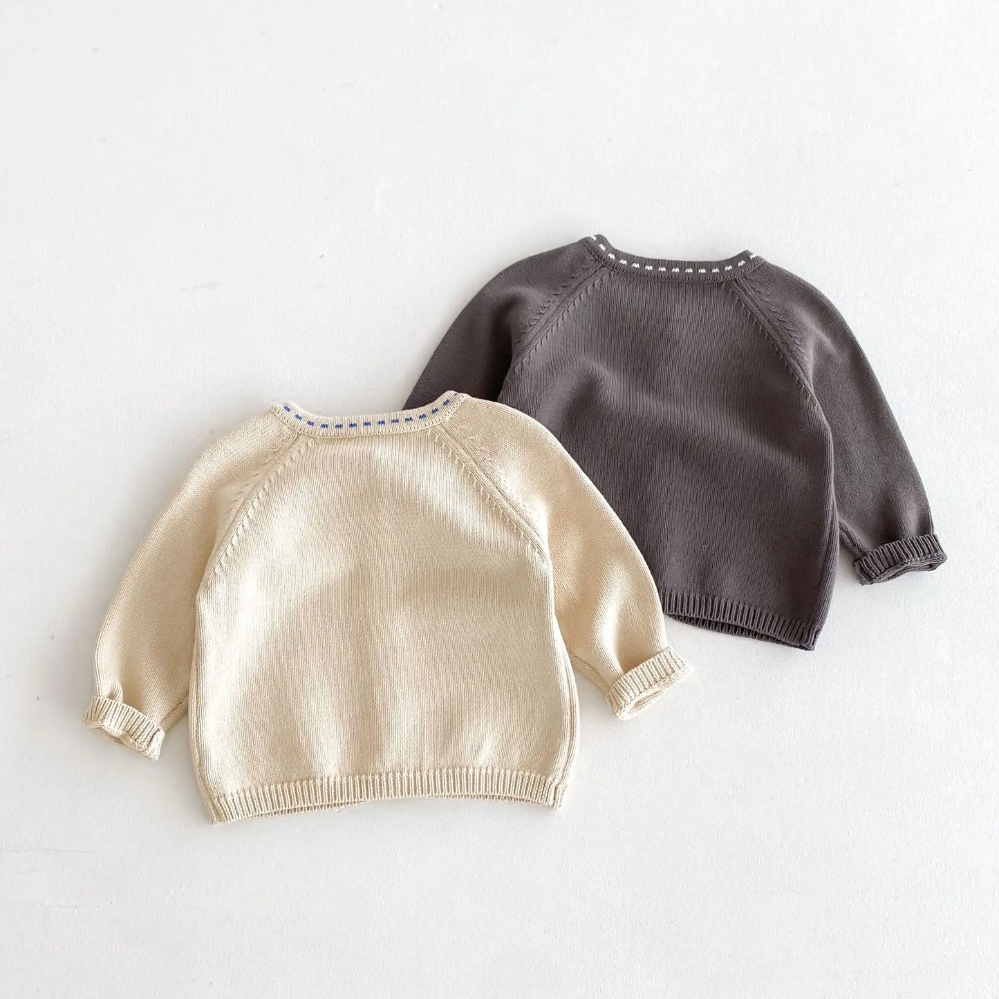 -キッズカーディガン ニットジャケット ステッチアクセント 2カラー【mh0006629】 - mamahalo shop - カーディガン・パーカー -  べビー服 - 子供服 - 男の子 - 女の子