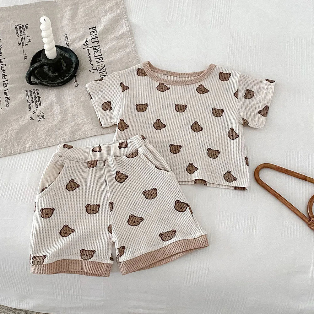 -ベビーセットアップ 2点セット ワッフル 半袖Tシャツ+ショートパンツ ベアくまプリント 2カラー【mh0006168】 - mamahalo shop - 半袖セットアップ -  べビー服 - 子供服 - 男の子 - 女の子