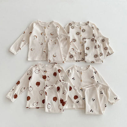 -キッズパジャマセット りんご 幾何学プリント柄 ワッフル 長袖ルームウェア【mh0003575】 - mamahalo shop - 長袖パジャマ -  べビー服 - 子供服 - 男の子 - 女の子