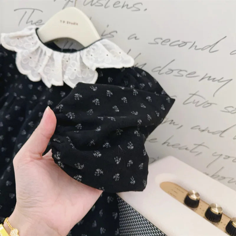 -キッズワンピース レースラッフル襟フラワープリント長袖ワンピース ブラック - mamahalo shop - 長袖ワンピース -  べビー服 - 子供服 - 男の子 - 女の子