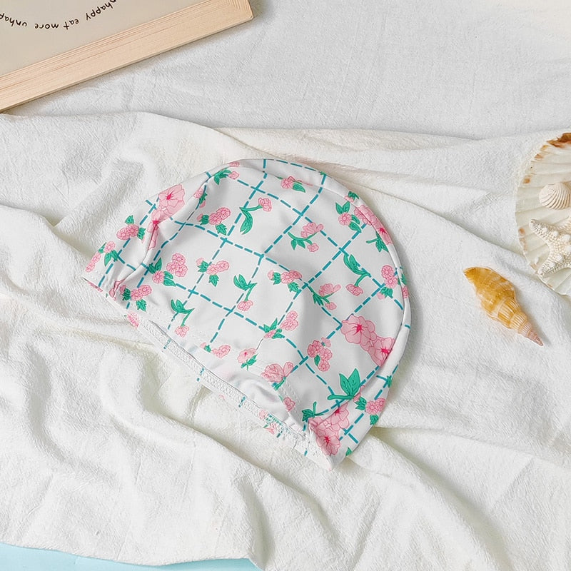 -キッズ 水着 長袖 ワンピース フリル フラワー 花柄 チェック スイムウェア 帽子 セット ガールズ【mh0001992】 - mamahalo shop - ベビー用水着 -  べビー服 - 子供服 - 男の子 - 女の子