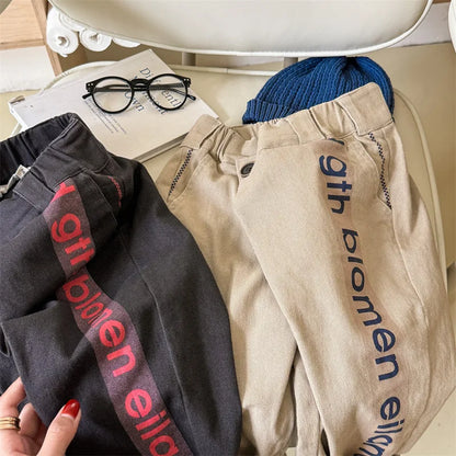 -キッズパンツ ルーズロングパンツ レターロゴサイドライン 2カラー - mamahalo shop - ロングパンツ・スウェットパンツ -  べビー服 - 子供服 - 男の子 - 女の子