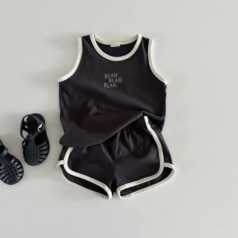 -キッズセットアップ 2点セット タンクトップ+ショートパンツ レターロゴプリント 2カラー【mh0005242】 - mamahalo shop - ノースリーブセットアップ -  べビー服 - 子供服 - 男の子 - 女の子