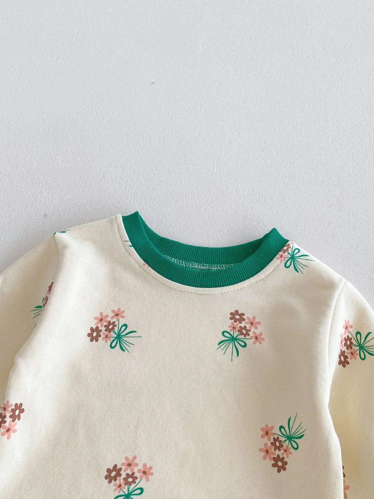 -ベビーキッズセットアップ 2点セット スウェットシャツ+ロングパンツ レトロバイピング フラワープリント - mamahalo shop - 長袖セットアップ -  べビー服 - 子供服 - 男の子 - 女の子