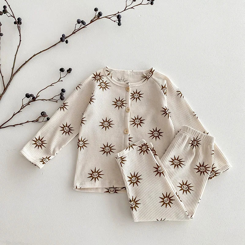 -キッズパジャマセット りんご 幾何学プリント柄 ワッフル 長袖ルームウェア【mh0003575】 - mamahalo shop - 長袖パジャマ -  べビー服 - 子供服 - 男の子 - 女の子