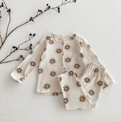 -キッズパジャマセット りんご 幾何学プリント柄 ワッフル 長袖ルームウェア【mh0003575】 - mamahalo shop - 長袖パジャマ -  べビー服 - 子供服 - 男の子 - 女の子