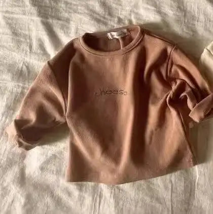-ベビートップス cheeseプリントロゴ長袖Tシャツ 2カラー【mh0007198】 - mamahalo shop - 長袖Tシャツ -  べビー服 - 子供服 - 男の子 - 女の子
