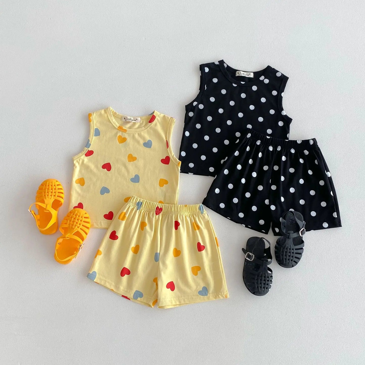 -キッズセットアップ 2点セット タンクトップ+ショートパンツ カラフルハート/水玉ドットプリント 2カラー【mh0005253】 - mamahalo shop - ノースリーブセットアップ -  べビー服 - 子供服 - 男の子 - 女の子