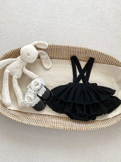 -ベビーサスペンダーブルマ フリルケーキスカート ストラップブルマパンツ ブラック/ホワイト/2カラー - mamahalo shop - ブルマパンツ -  べビー服 - 子供服 - 男の子 - 女の子