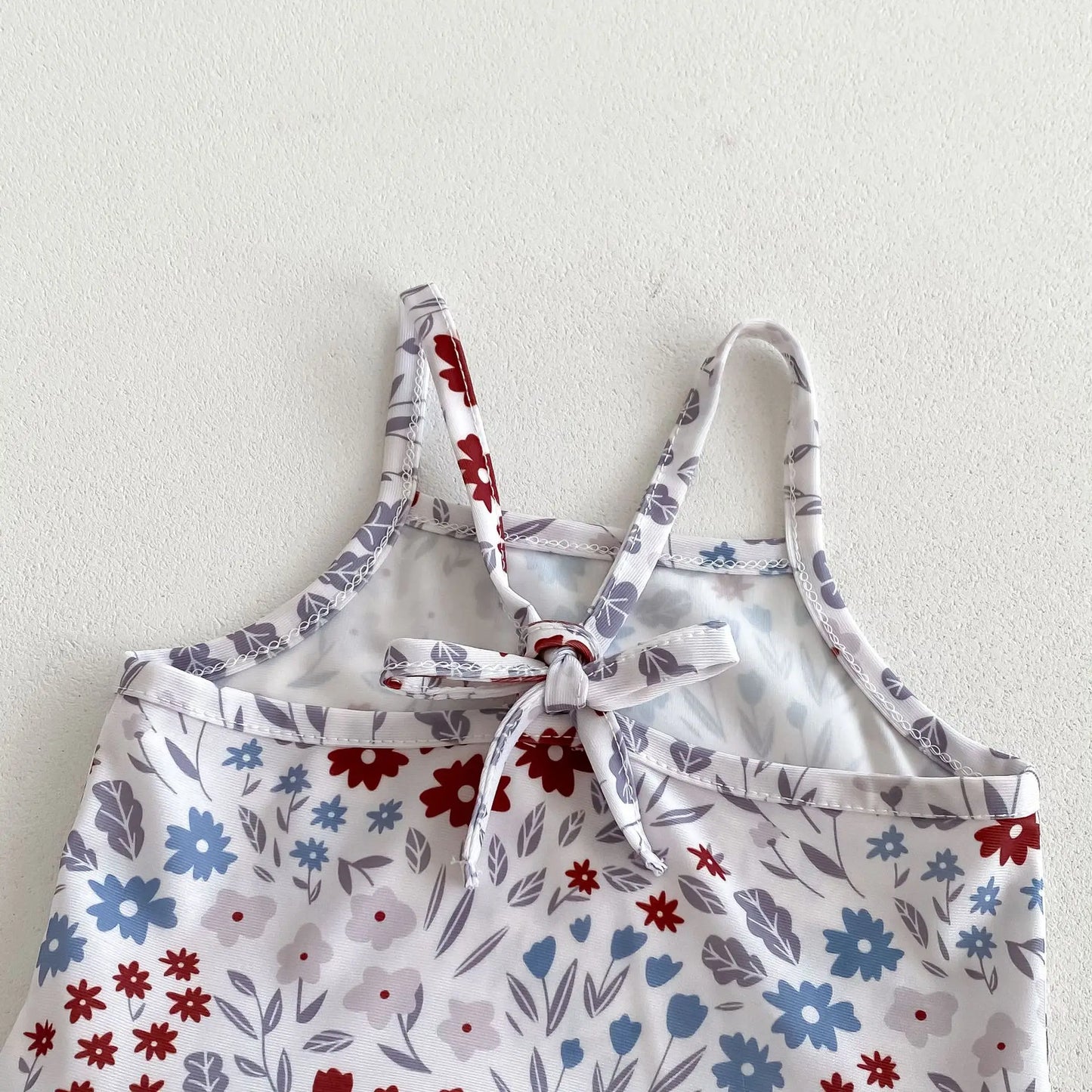 -ベビー水着 キャミソールペプラムワンピース 帽子セット スイムウェア ラッシュガード  フラワー花柄プリント【mh0005110】 - mamahalo shop - ベビー用水着 -  べビー服 - 子供服 - 男の子 - 女の子