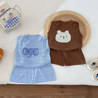 -キッズセットアップ 2点セット ニットノースリーブベストトップス+ショートパンツ アニマル刺繍 2カラー - mamahalo shop - ノースリーブセットアップ -  べビー服 - 子供服 - 男の子 - 女の子
