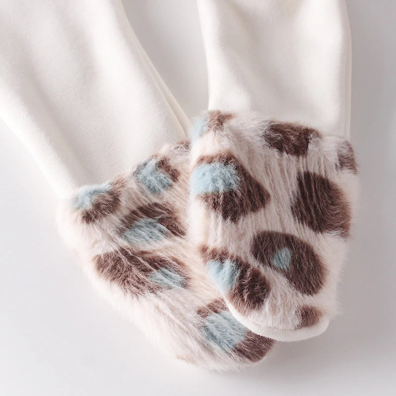 -ベビーパンツ レオパード柄ファー足つきレギンスパンツ 2カラー【mh0007001】 - mamahalo shop - レギンスパンツ -  べビー服 - 子供服 - 男の子 - 女の子